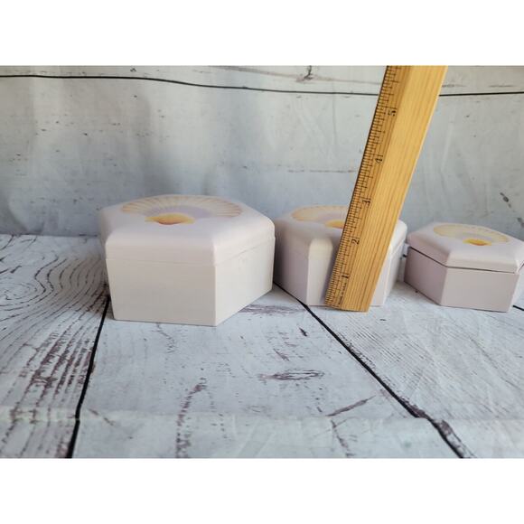 VTG 80s Set of Purple Nesting Jewelry Trinket Boxes Seashell Graphic - Picture 10 of 12